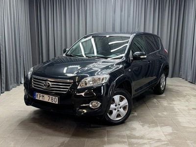 Mörkblå Begagnad 2010 Toyota RAV4 SUV | 99 000 kr (Marknadspris)