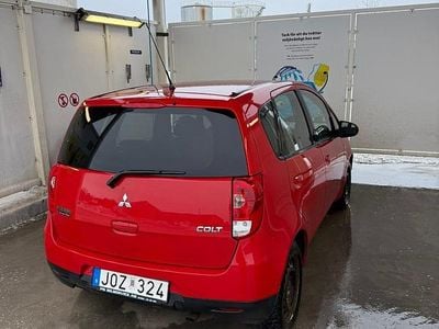 Begagnad Mitsubishi Colt 95 HK (69 kW) 2009 Halvkombi