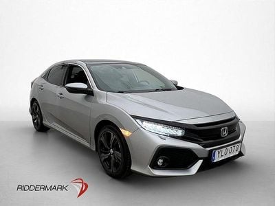Begagnad Honda Civic Executive 129 HK (94 kW) 2017 Silver Halvkombi