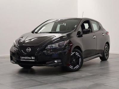 Svart Begagnad 2023 Nissan Leaf Acenta Halvkombi | 189 000 kr (Marknadspris)