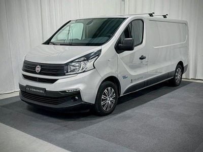 Grå Begagnad 2016 Fiat Talento Minibuss | 127 900 kr (Marknadspris)