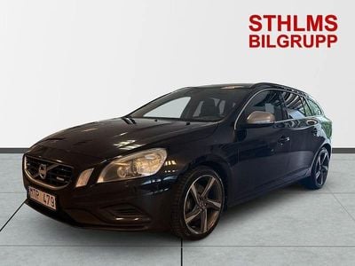 Svart Begagnad 2013 Volvo V60 R-Design Kombi | 84 900 kr (Bra pris)