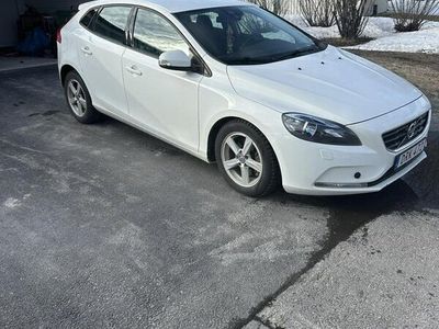 begagnad Volvo V40 D2 Powershift Kinetic Euro 5