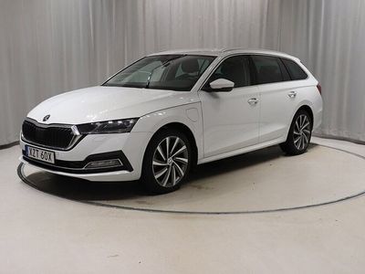 begagnad Skoda Octavia Combi iV DSG 204hk Drag Värmare Elektrisk förarsto