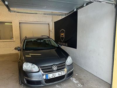 Begagnad VW Golf V 105 HK (77 kW) 2008 Mörkgrå Kombi