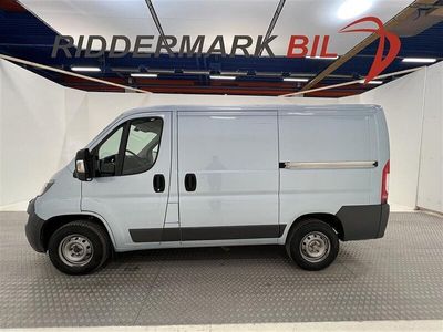 begagnad Peugeot Boxer Van 330 Kylbil 2.2 HDI 130hk Värmare 3-sits Moms