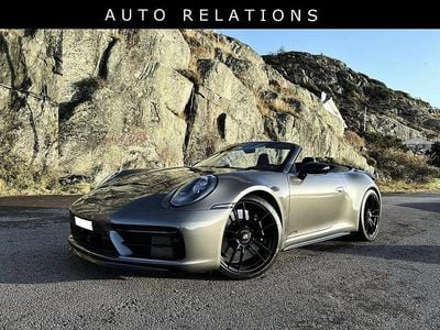 Begagnad Porsche 911 Carrera 4 Cabriolet 480 HK (353 kW) 2023 Mörk grå agate grey metallic Cab