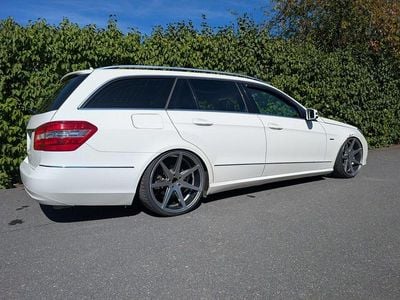Mercedes E220