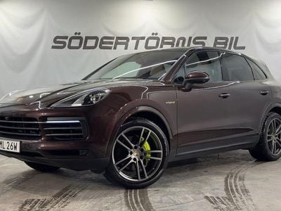 Brun metallic Begagnad 2023 Porsche Cayenne Platinum Edition SUV | 849 900 kr