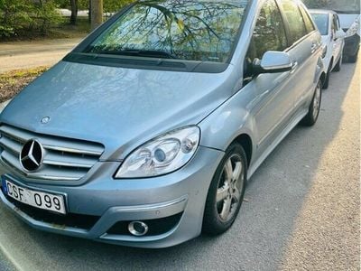 Mercedes B200
