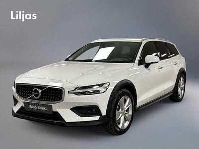 Vit Begagnad 2019 Volvo V60 CC SE Kombi | 299 000 kr (Marknadspris)