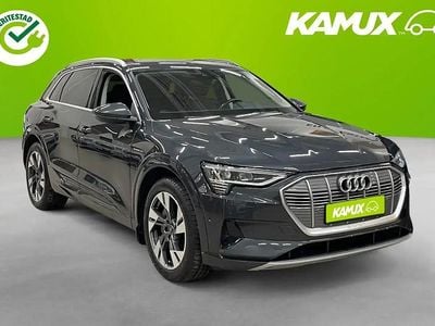 Silver/grå Begagnad 2022 Audi e-tron Proline SUV | 379 900 kr (Bra pris)