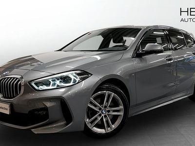 Grå Begagnad 2022 BMW 118 M Sport Halvkombi | 288 700 kr (Dyr)