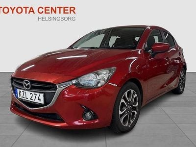 Röd Begagnad 2016 Mazda 2 Halvkombi | 129 900 kr (Lite dyr)