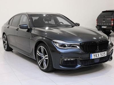 Begagnad BMW 750 M Sport 450 HK (330 kW) 2017 Grå Sedan