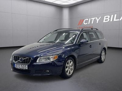 Blå Begagnad 2012 Volvo V70 Momentum Kombi | 104 900 kr (Marknadspris)