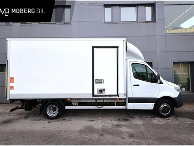 Blå Begagnad 2021 Mercedes Sprinter Van | 549 900 kr