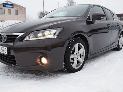 Lexus CT200h