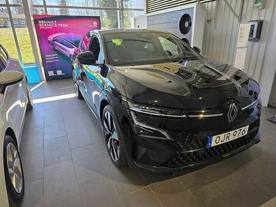 Begagnad Renault Mégane IV Techno 161 kW (220 HK) 2024 Svart Halvkombi