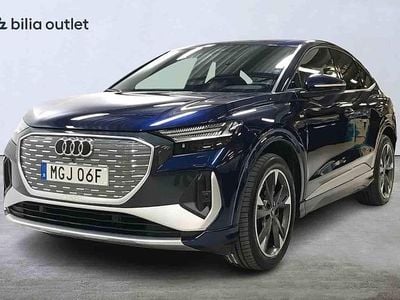 Blå Begagnad 2024 Audi Q4 Sportback e-tron SUV | 579 900 kr (Marknadspris)
