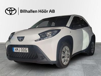 Vit Begagnad 2022 Toyota Aygo X SUV | 169 900 kr (Marknadspris)