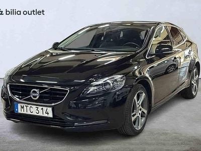 Begagnad Volvo V40 2016 Svart Halvkombi