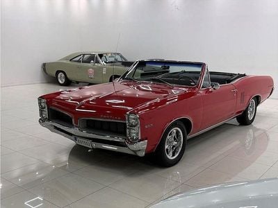 Röd Begagnad 1967 Pontiac LeMans Sedan | 349 900 kr