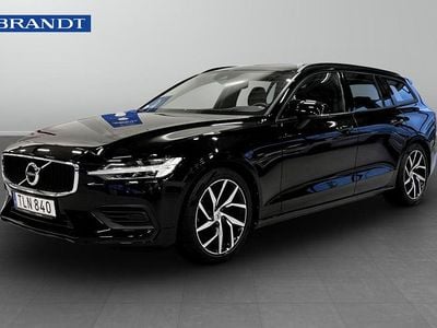 Svart Begagnad 2019 Volvo V60 Momentum Kombi | 259 900 kr (Bra pris)