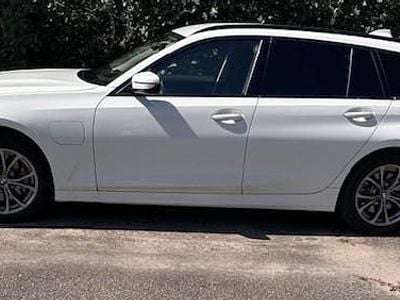 BMW 330e