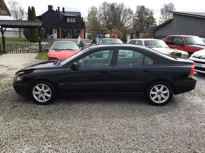 Svart Begagnad 2002 Volvo S60 Business Edition Sedan | 40 000 kr (Lite dyr)