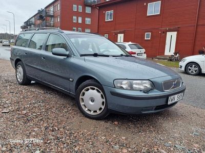 begagnad Volvo V70 2.4 T