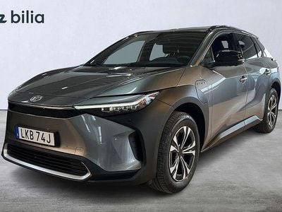 Silver Begagnad 2023 Toyota bZ4X Executive SUV | 349 900 kr