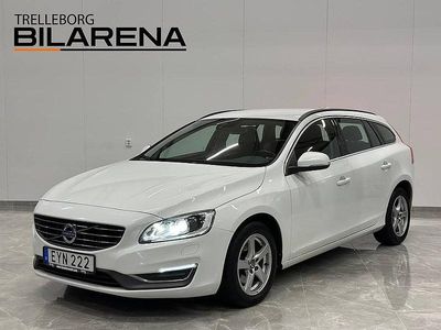 Vit Begagnad 2015 Volvo V60 Momentum Kombi | 154 900 kr (Marknadspris)