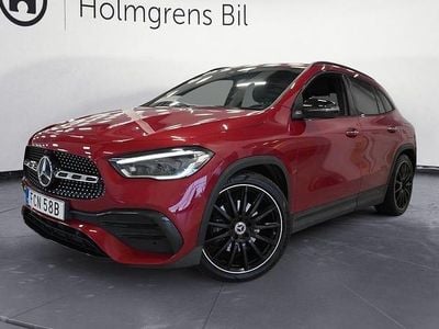 Röd Begagnad 2020 Mercedes 200 Premium SUV | 309 900 kr (Dyr)
