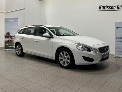 Vit Begagnad 2013 Volvo V60 Kombi | 114 900 kr (Marknadspris)