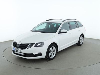 Vit Begagnad 2019 Skoda Octavia Kombi | 138 000 kr (Bra pris)