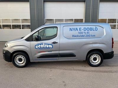 Grå Begagnad 2023 Fiat e-Doblò Minibuss | 299 000 kr