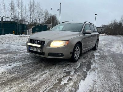 Begagnad 2008 Volvo V70 Kombi | 29 000 kr (Dyr)