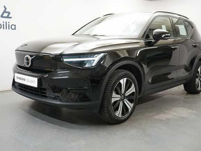 Svart Begagnad 2023 Volvo XC40 Core SUV | 314 900 kr
