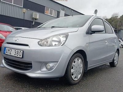 Begagnad Mitsubishi Space Star 80 HK (58 kW) 2013 Silver Halvkombi