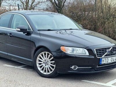 begagnad Volvo S80 4.4 V8 AWD Geartronic Summum Euro 4 2009, Sedan