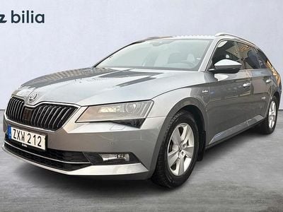 Grå Begagnad 2018 Skoda Superb LAURIN & KLEMENT Kombi | 249 000 kr (Marknadspris)