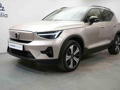 Grå Begagnad 2023 Volvo XC40 Single Motor SUV | 359 900 kr