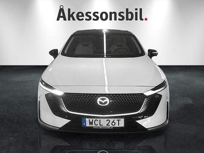 Ny Mazda 6e Takumi-Line 189 kW (258 HK) 2025 Crystal white pearl Halvkombi
