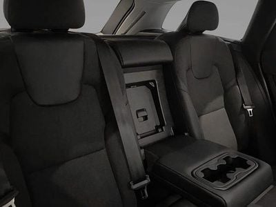 Svart Begagnad 2023 Volvo V90 Core Kombi | 399 000 kr (Marknadspris)