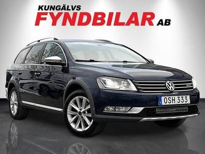 Mörkblå Begagnad 2014 VW Passat Alltrack Kombi | 144 900 kr (Marknadspris)