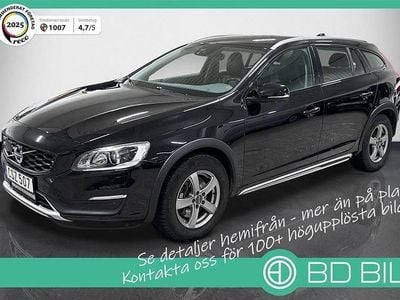Svart Begagnad 2018 Volvo V60 CC Standard Kombi | 244 900 kr (Marknadspris)
