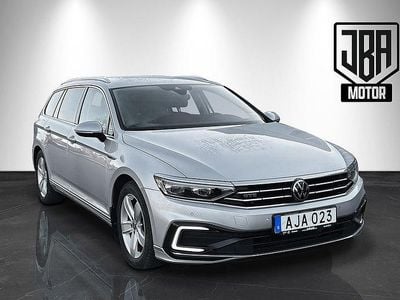 Silver Begagnad 2022 VW Passat GTE Kombi | 329 900 kr (Marknadspris)