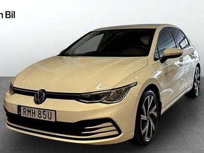 Begagnad VW Golf VIII 110 HK (80 kW) 2021 Vit Kombi