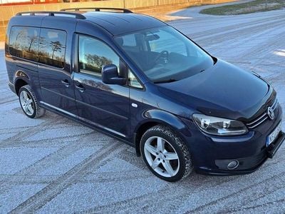 Mörkblå Begagnad 2012 VW Caddy Minibuss | 105 000 kr (Dyr)